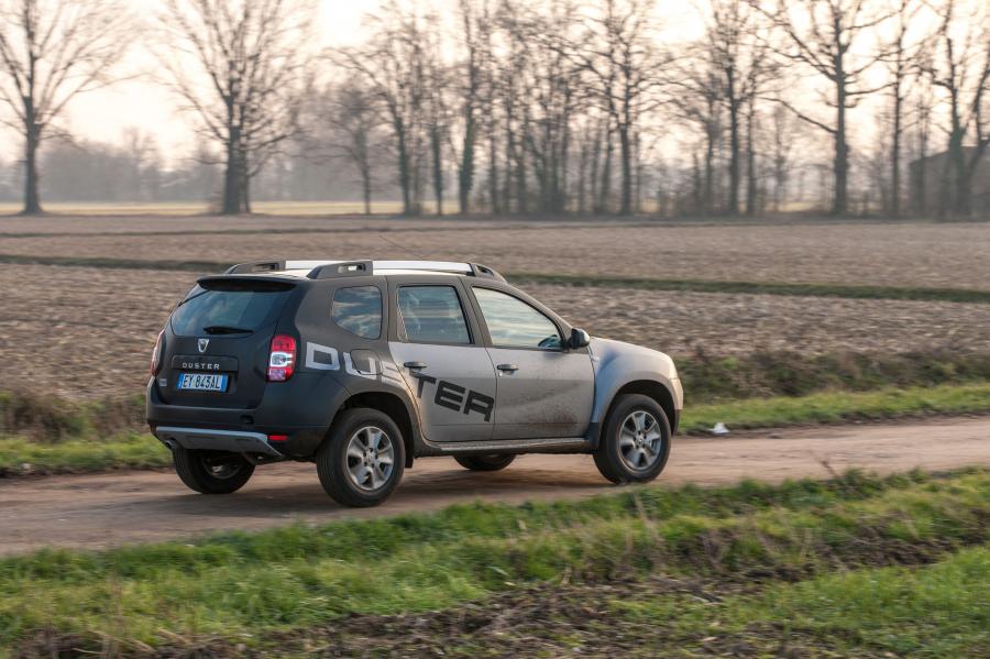  Dacia Duster Titan 2014 года  (IT) (фото 24 из 43)